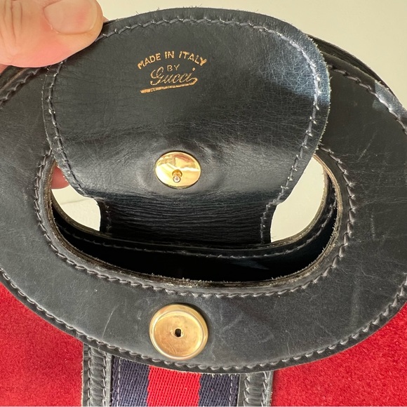Vintage Gucci 1970s hand bag with cut out top handle red Nubuck navy leather web - Picture 10 of 17
